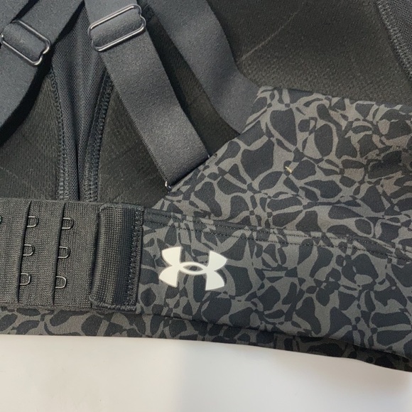 NWOT Under Armour‎ fitted printed sports bra size XS - Picture 5 of 9